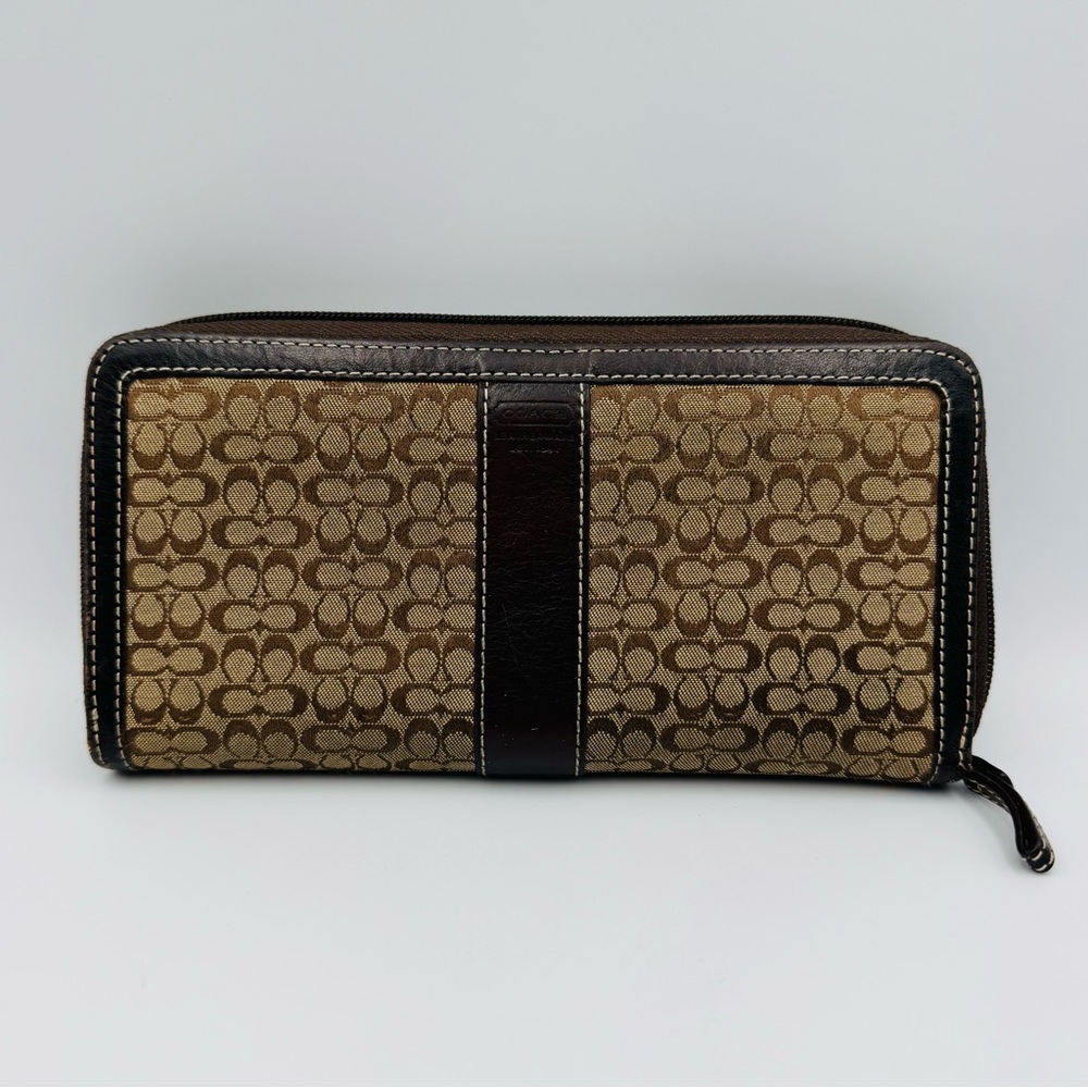 COACH Signature Zip Around Wallet / Checkbook / Credit Cards